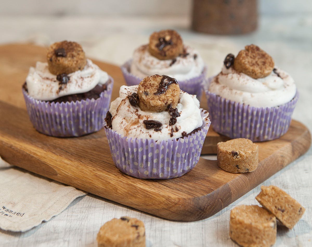 Vegane Schoko-Muffins mit Kokos-Frosting | Foodist